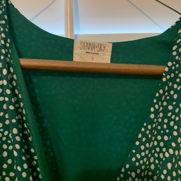 FLOWY SIZE S DRESS - Picture 2 of 3